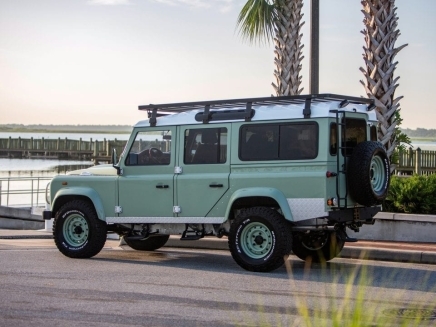 land rover defender 110