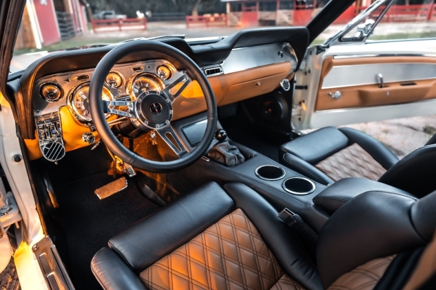 ECD 67 Mustang Fastback interior