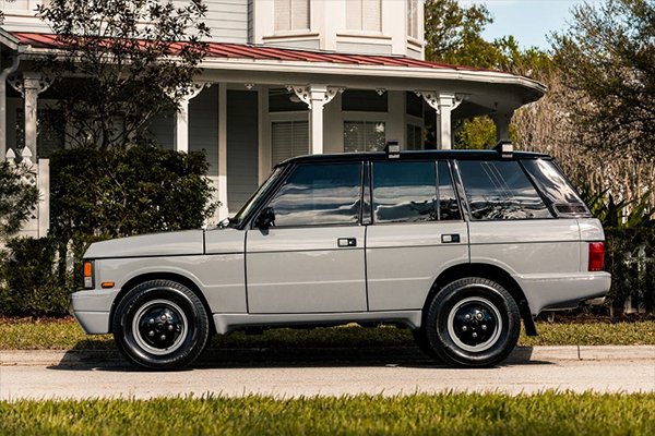 range rover classic from the side