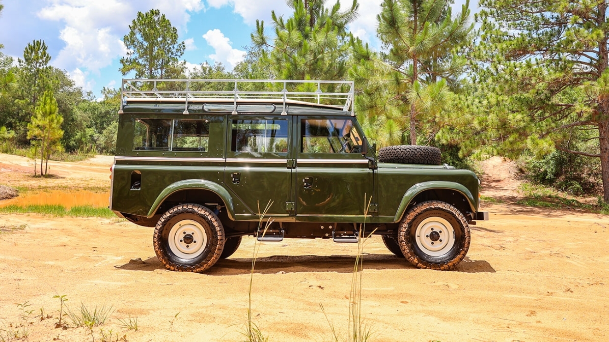 Land Rover defender by year