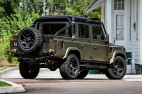 land rover defender 110 crew cab