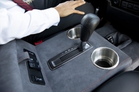 ProjectBlancoDefender110_Sample_3 custom restored defender interior