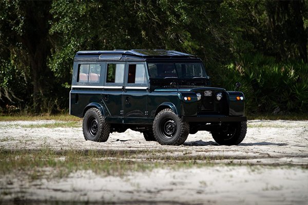 Land Rover Series IIA