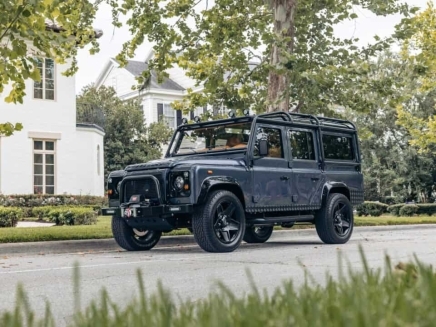 Land Rover Station Wagon