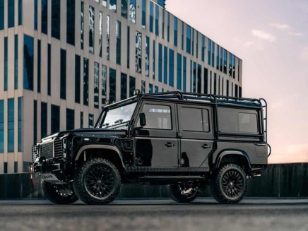 Project Oliver Obsidian Black Defender 110